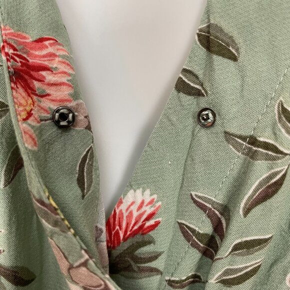 LOFT Wrap Top Floral Petite Medium‎ Tie Short Sleeve Flutter Rayon Spring Blouse - Picture 10 of 14